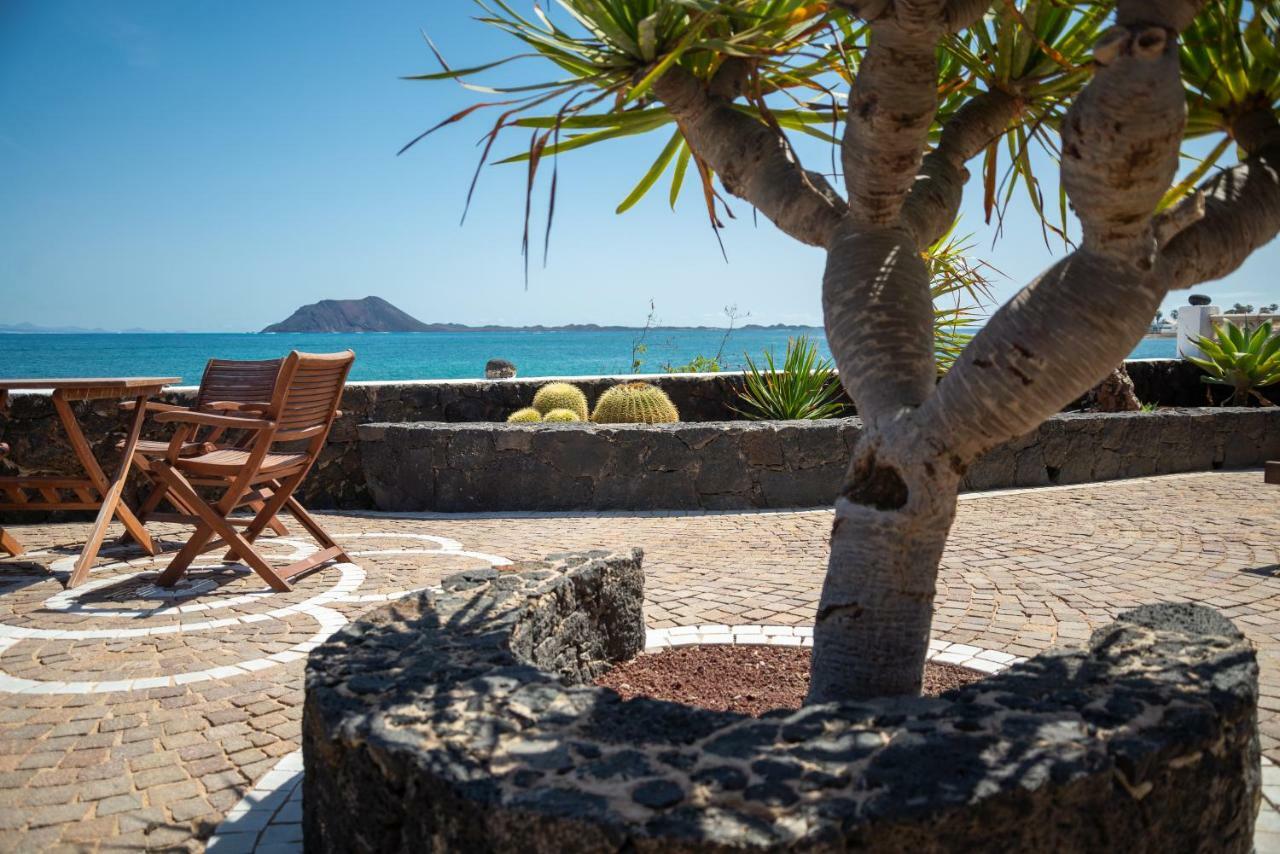 La Golondrina - Beach Froont Corralejo Extérieur photo